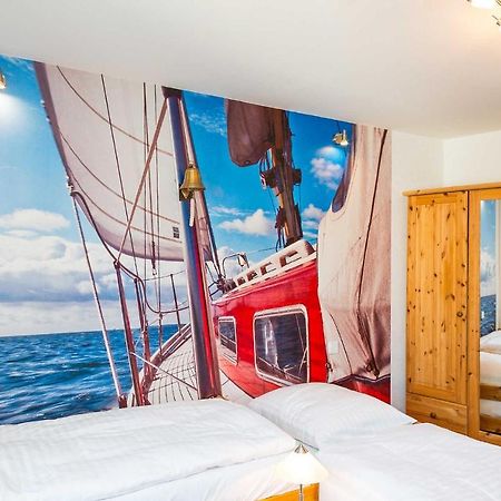 Traumfaengerloge -Hafenresidenz Apartment Waren  Ngoại thất bức ảnh