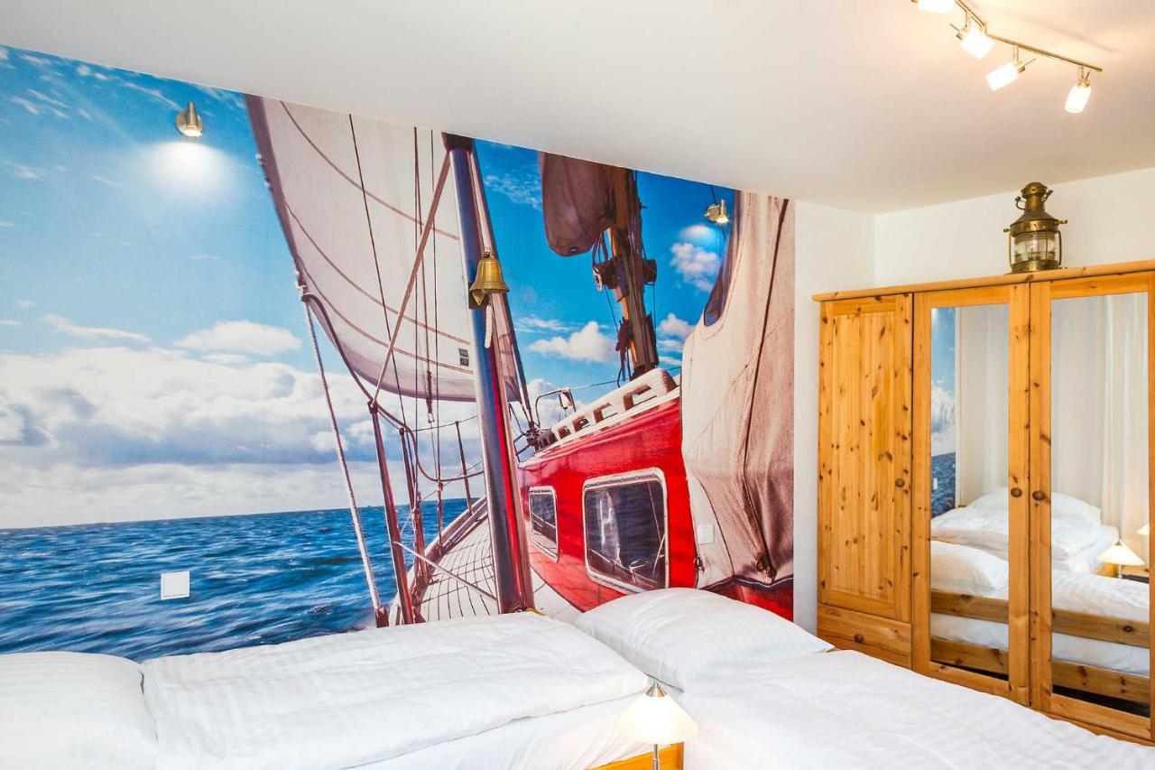 Traumfaengerloge -Hafenresidenz Apartment Waren  Ngoại thất bức ảnh