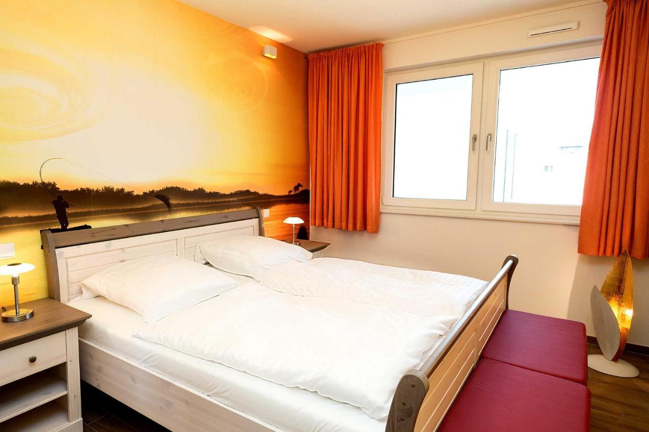 Traumfaengerloge -Hafenresidenz Apartment Waren  Ngoại thất bức ảnh
